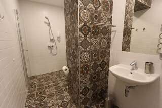 Отель Stay Vilnius Family Hotel Вильнюс Одноместный номер с ванной комнатой-20