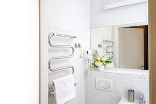 Отель Stay Vilnius Family Hotel Вильнюс Двухместный номер с 1 кроватью и собственной ванной комнатой-4